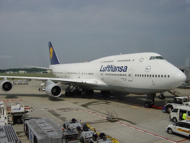 tgnU[Lufthansa]