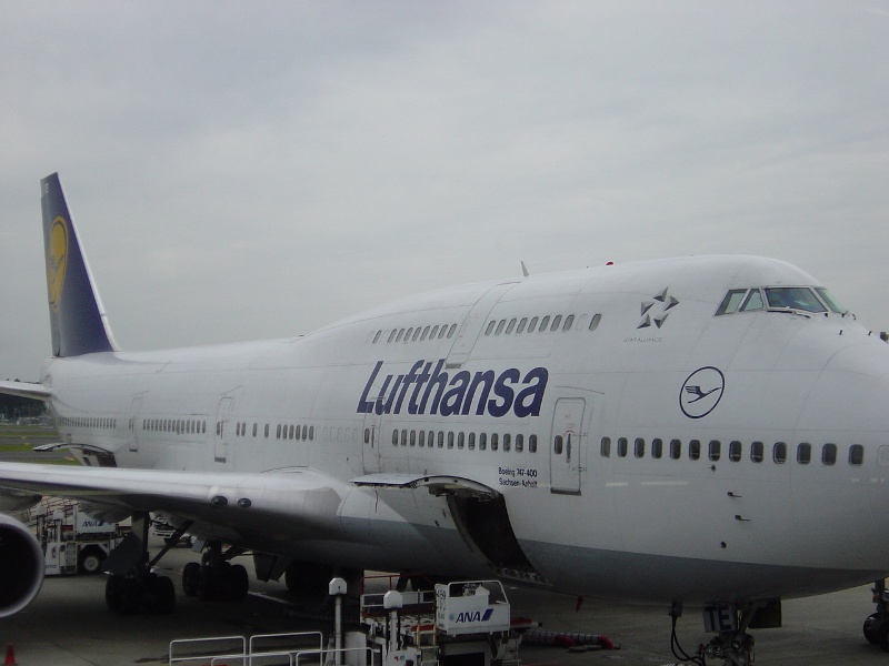 tgnU̔s@[Lufthansa-Flugzeug]