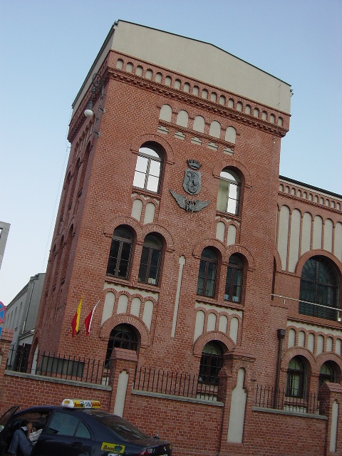 VIN[Muzeum Powstania Warszawskiego]