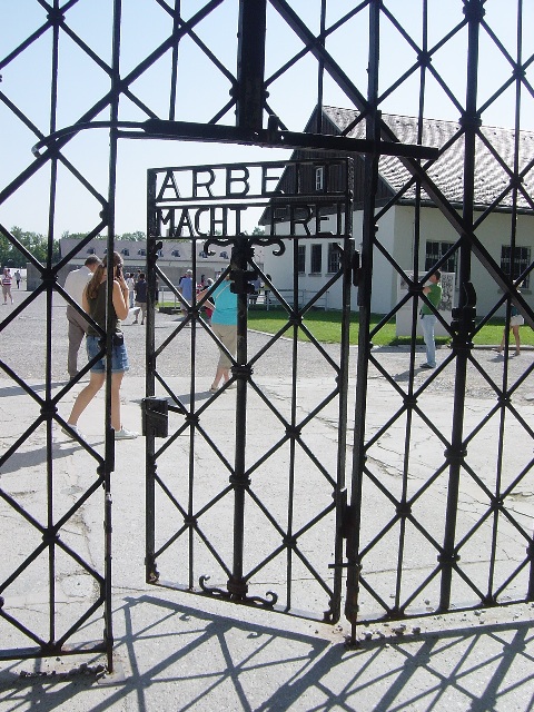 _bnEe[KZ-Gedenkstätte Dachau]